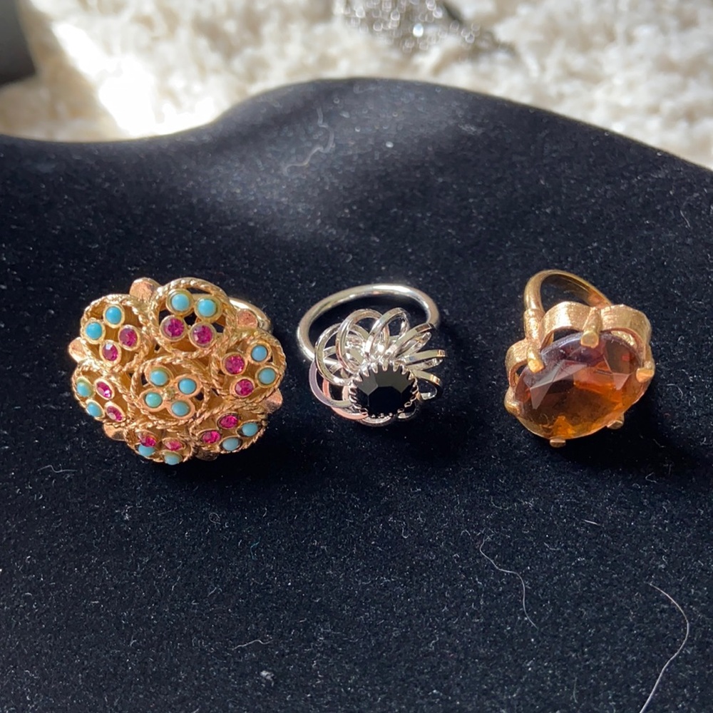 Lot of three Vintage Sarah Coventry Rings